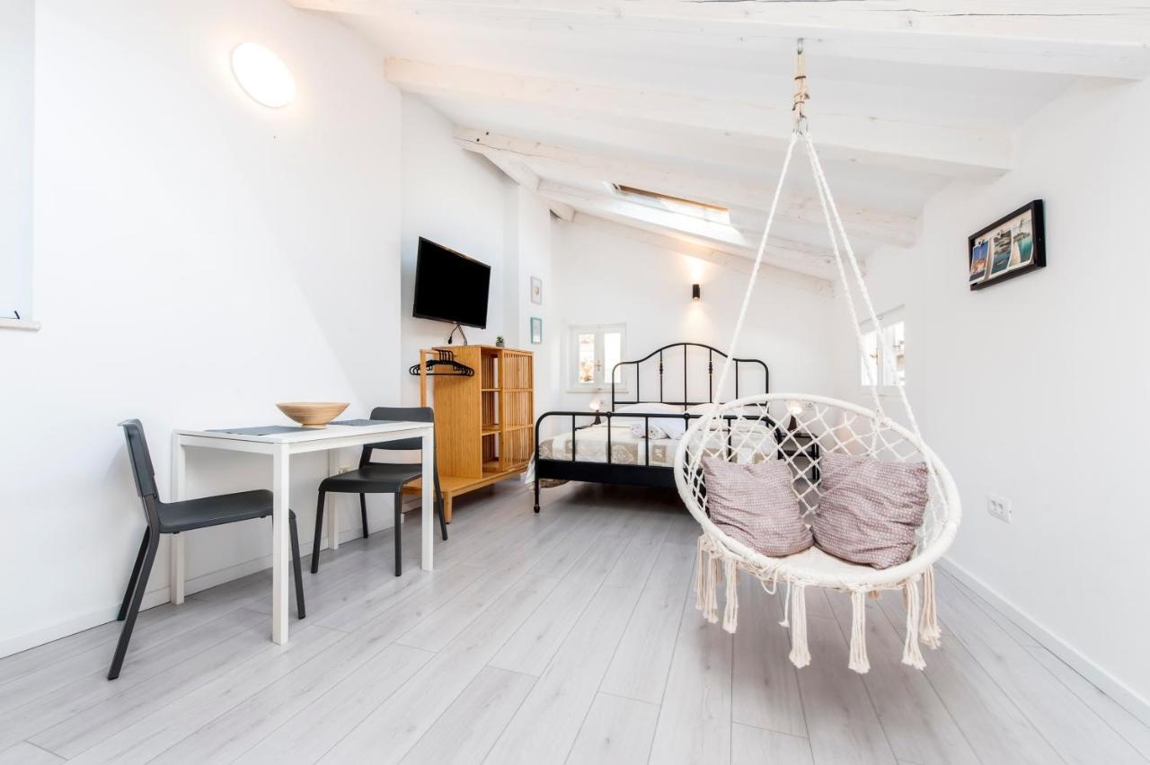 Cozy Garzoto Studios Rovinj Exterior photo